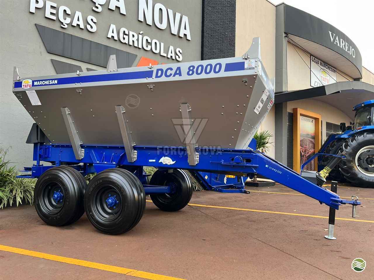 IMPLEMENTOS AGRICOLAS DISTRIBUIDOR CALCÁRIO 8000 Kg Força Nova Agrícola DOURADOS MATO GROSSO DO SUL MS